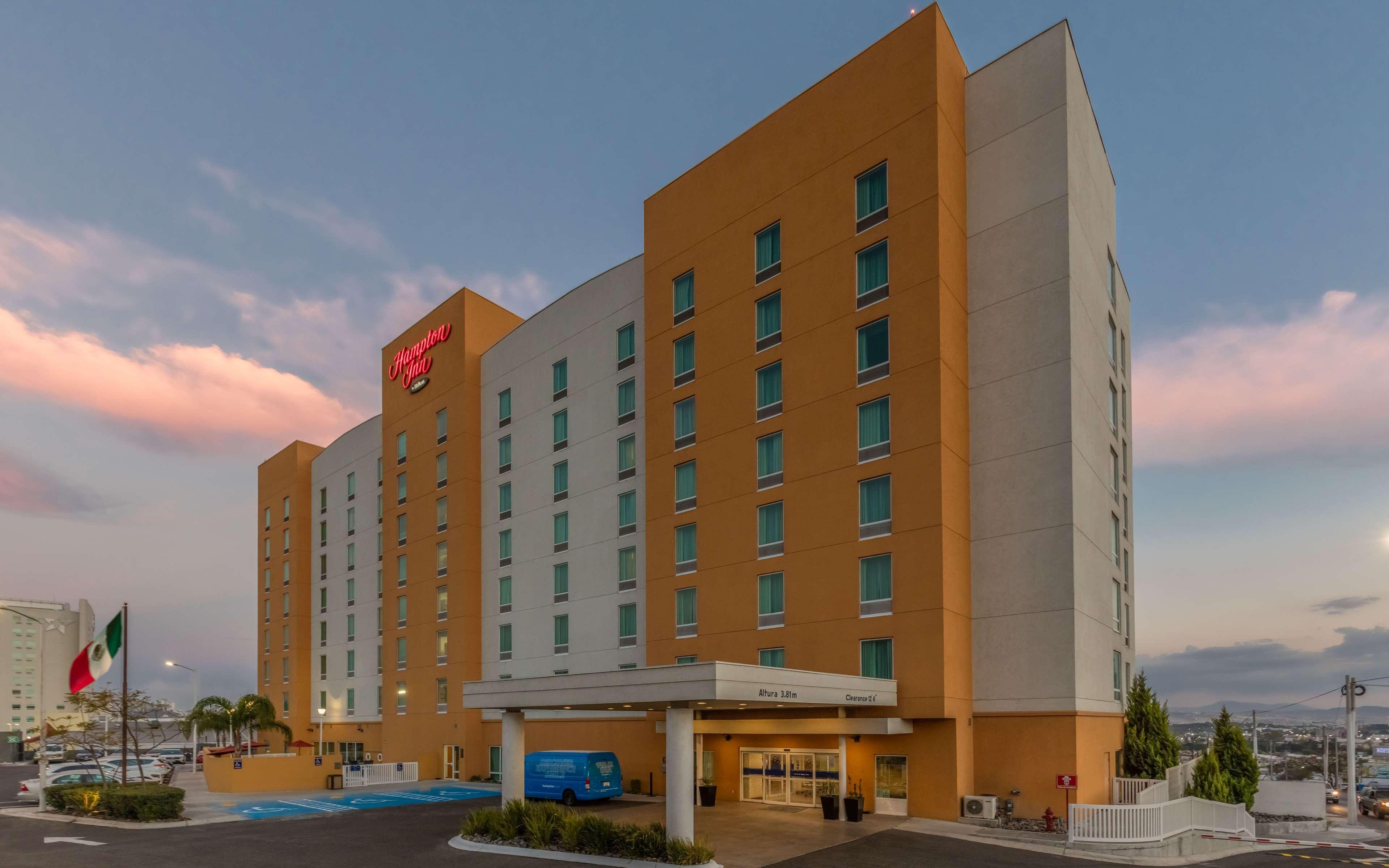 Hampton By Hilton Queretaro Tecnologico Hotel Bagian luar foto