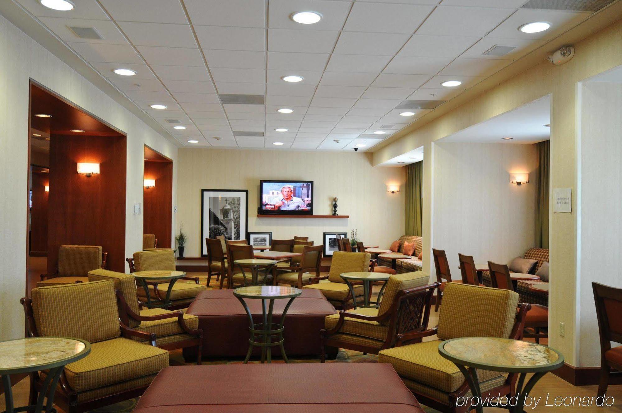Hampton By Hilton Queretaro Tecnologico Hotel Bagian luar foto