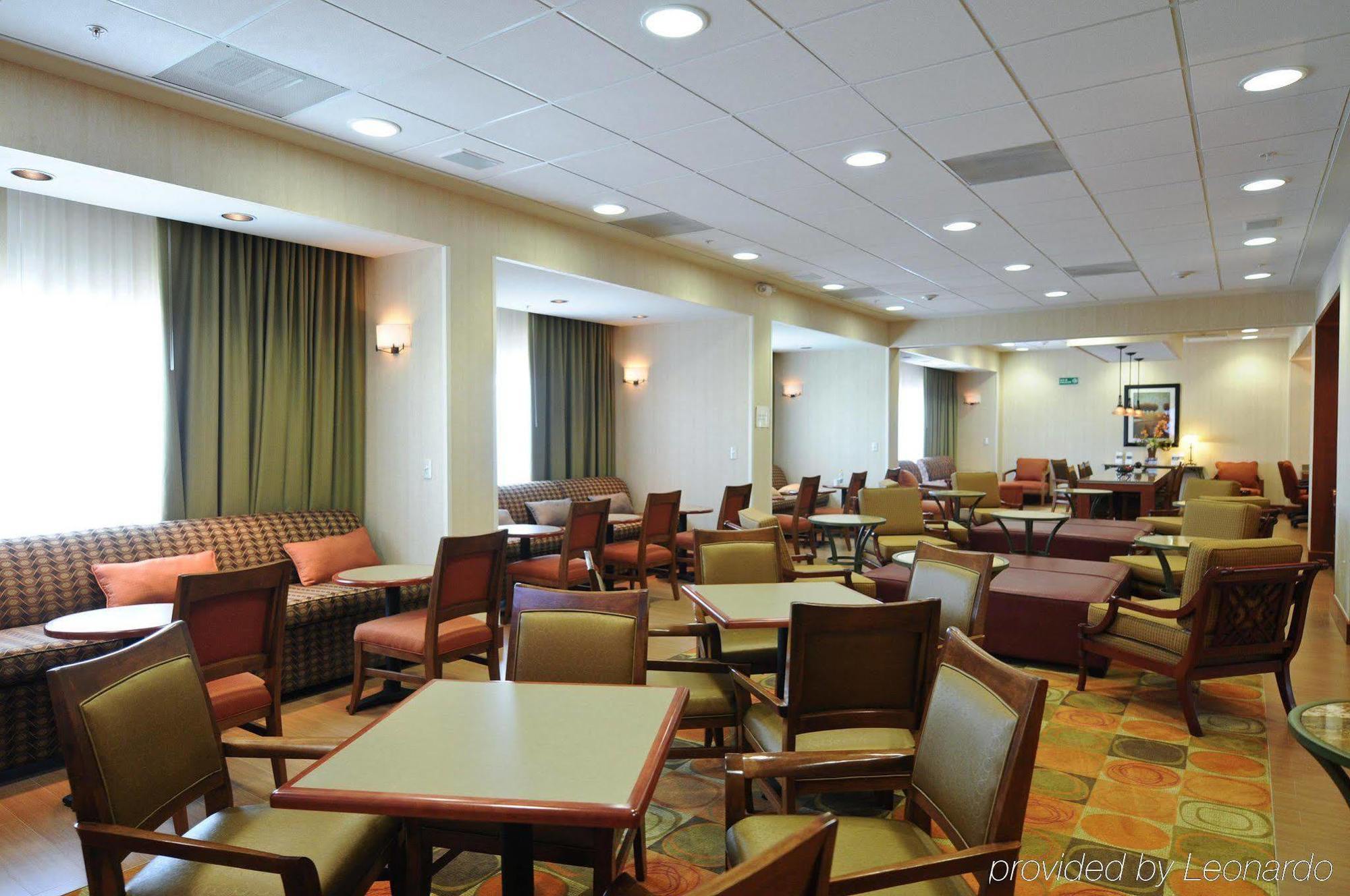 Hampton By Hilton Queretaro Tecnologico Hotel Restoran foto