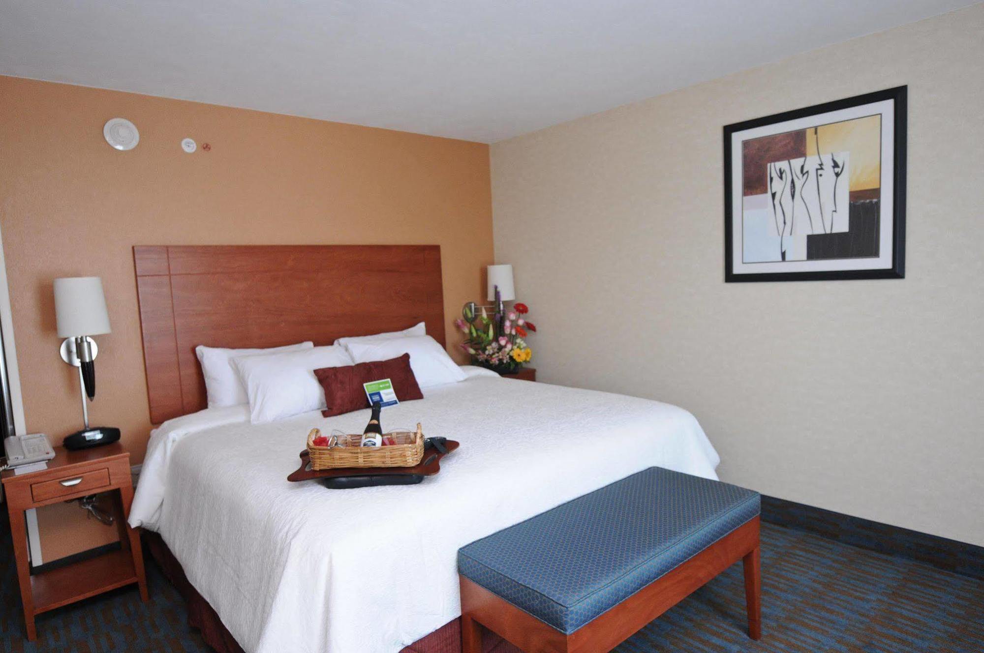 Hampton By Hilton Queretaro Tecnologico Hotel Bagian luar foto